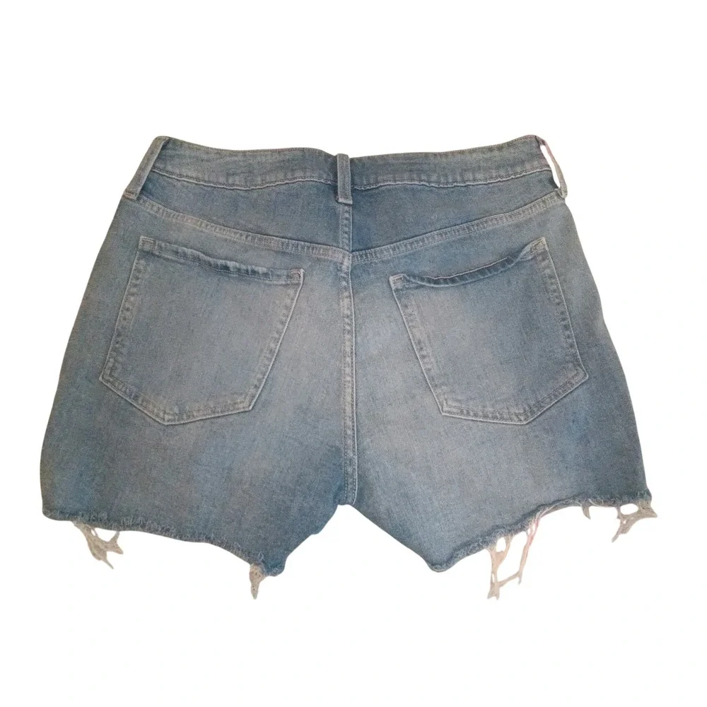 Old Navy OG Straight High Rise Denim Shorts Light Wash Frayed Hem Womens Size 12 - Picture 3 of 3